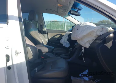 2014 Hyundai Santa Fe Sport 2.4L z USA, uszkodzony, nr VIN 5XYZU3LB4EG151225